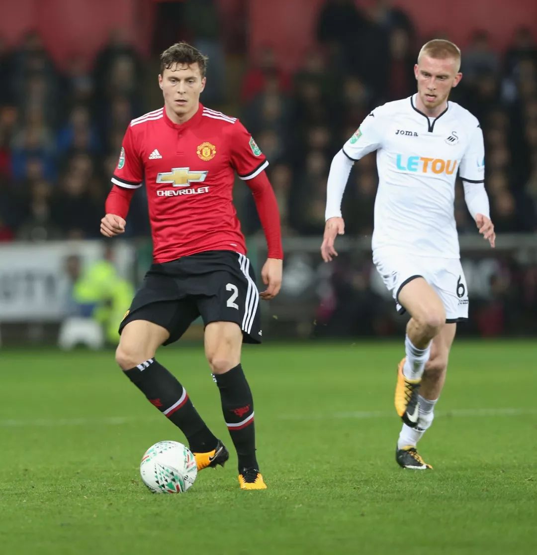 并通过长期 并通过长期